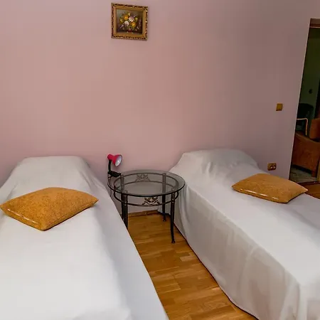 Noring Πανσιόν Lupeni (Hunedoara)